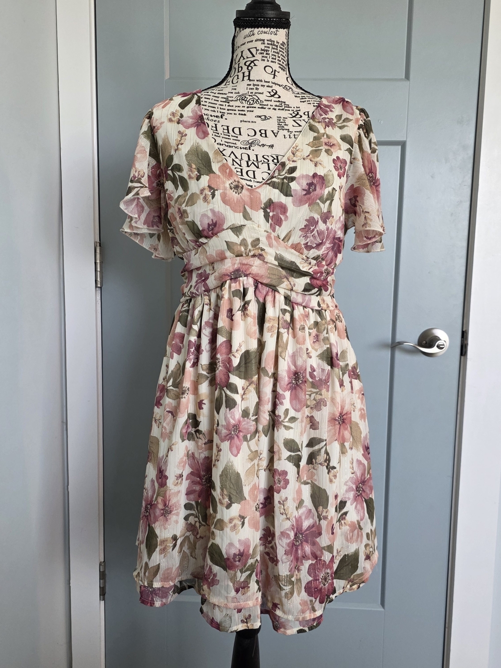 Just Found Floral Dress L Gold Pinstripe Cottagecore Flutter Sleeve V Neck Mini